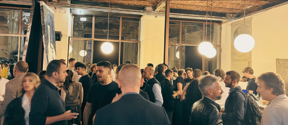 A packed room at Torino Connect #7, Ramo d'Oro